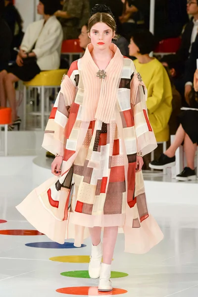 Look 94